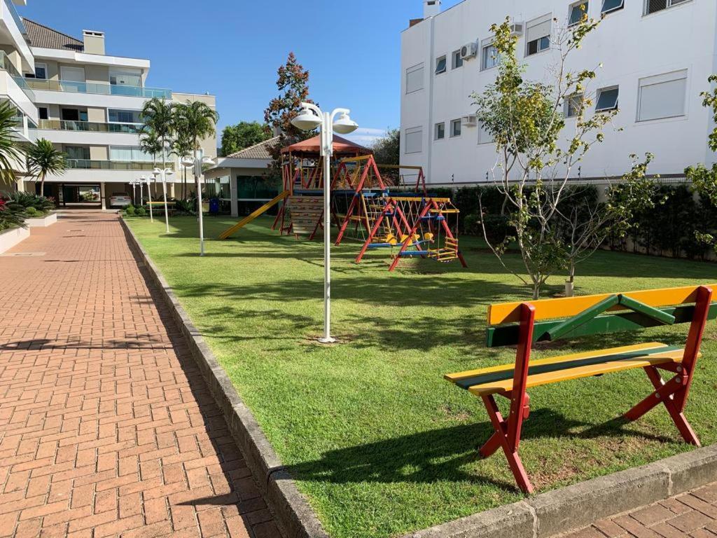 Apartamento de frente para Piscina, com vista para o mar Florianopolis Exterior foto