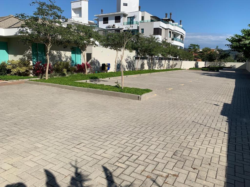 Apartamento de frente para Piscina, com vista para o mar Florianopolis Exterior foto